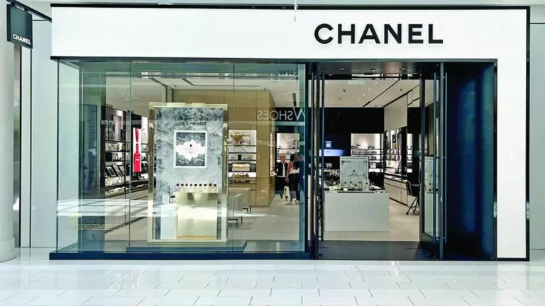 Chanel, eroul pieței luxului?