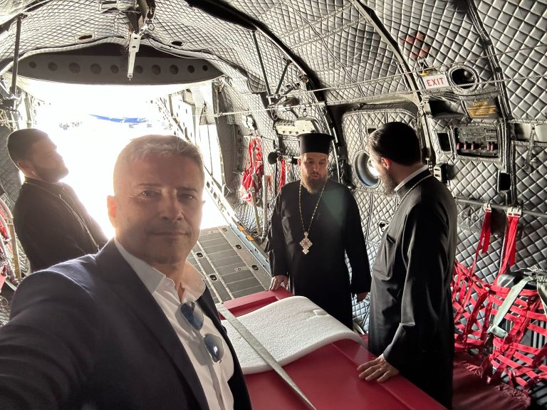 Imagini în EXCLUSIVITATE cu momentul aducerii în România a RACLEI cu moaștele Sfintei Elena – FOTO/VIDEO