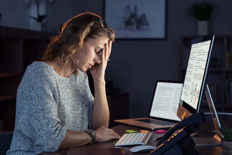 Mintea în Alertă: Cum recunoști semnele burnout-ului emoțional