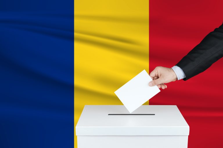 Minciuna adevărului și adevărul minciunii