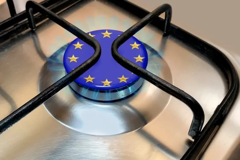 UE încearcă să taie legăturile cu gazul rusesc, dar opțiunile legale sunt limitate