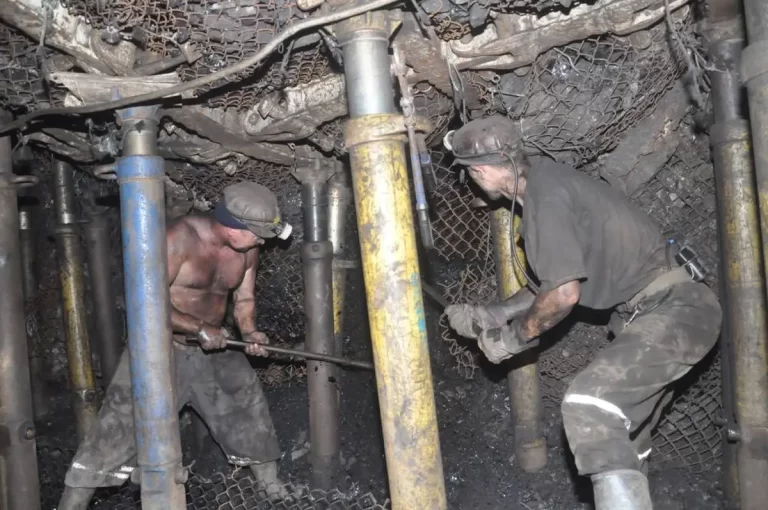 Fondul de rezervă al Guvernului, folosit pentru închiderea minelor