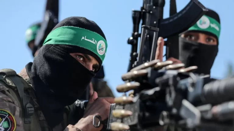 Occidentul judecă strâmb: condamnă Israelul în aplauzele Hamas