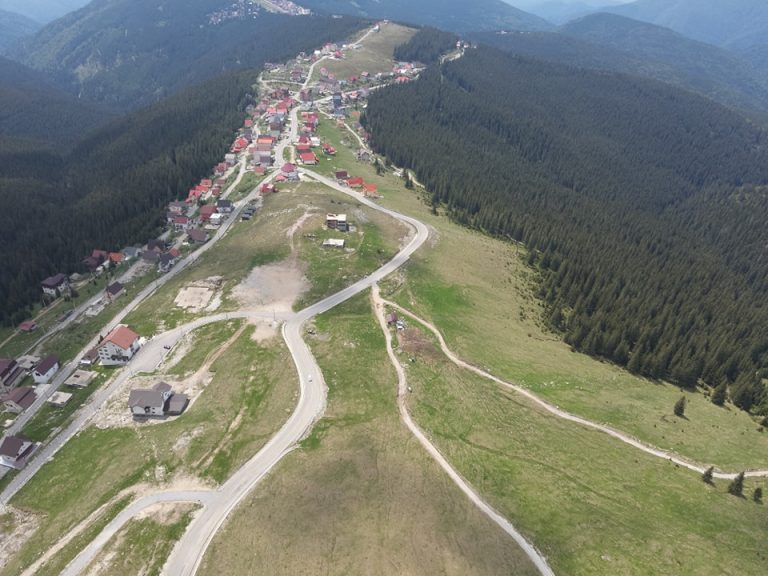 Transfăgărășanul și Transalpina se deschid vineri. Intervalul orar în care circulația este permisă