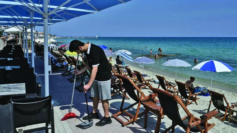 „Nu am mai putut suporta”. Fața întunecată a turismului în Grecia