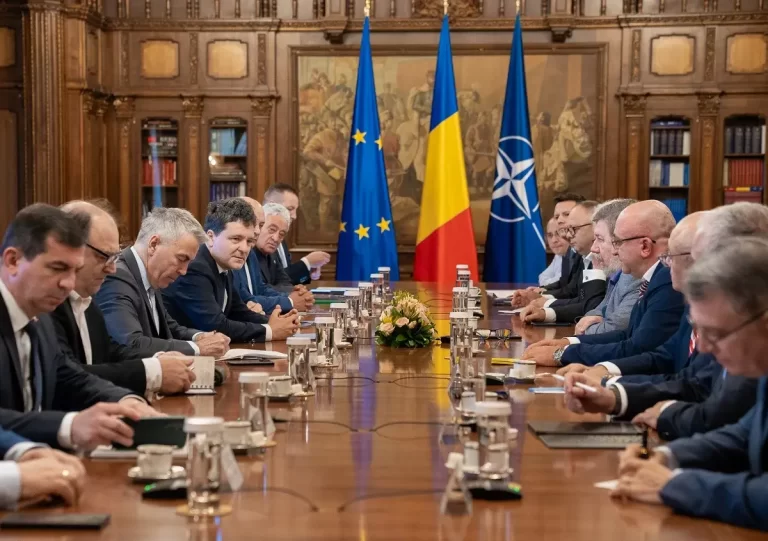 România, patria birurilor. Guvernul taie de la popor ca să dea la străini!