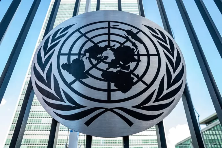 ”Socoteală crudă”. În lipsă de bani, ONU reduce ajutoarele umanitare