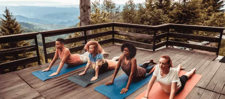 Retreat-uri de Mindfulness în România: Oportunități pentru Reconectare Reală
