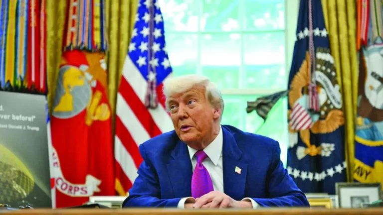 Trump a semnat un decret ce majorează tarifele vamale pentru zeci de țări/De când vor intra în vigoare – VIDEO