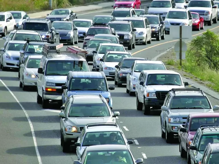 Piața internă auto s-a prăbușit. Scăderi fără precedent ale vânzărilor