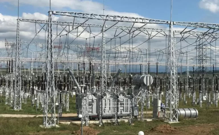 România, în colaps? Dezmăț pe bani publici la companiile de stat