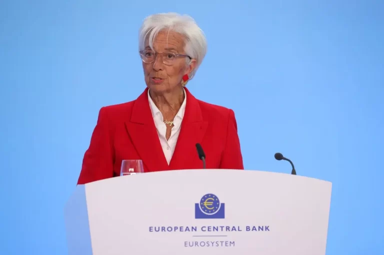 Euro global, iluzia Christinei Lagarde