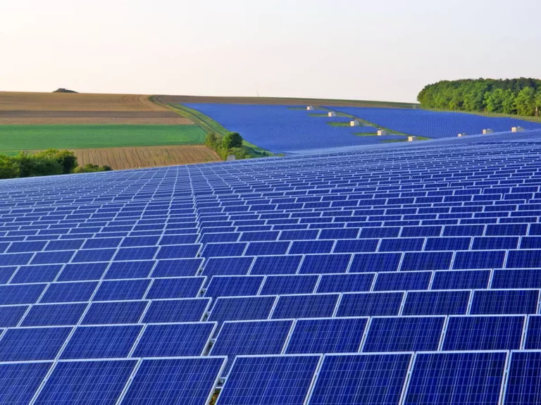 Autoritățile UE prelungesc la nesfârșit investigația blackout-ului spaniol. Verdictul va dinamita Green Deal