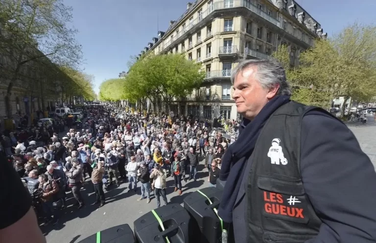 Noua mișcare antiecologistă din Franța. Ce te faci, Macron?