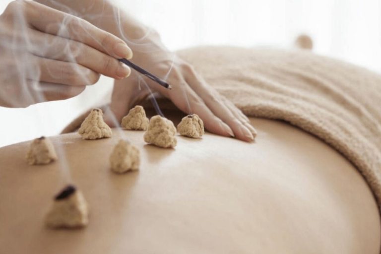 Moxa și Focul Vindecător: Terapia chinezească care încălzește, regenerează și ameliorează durerea