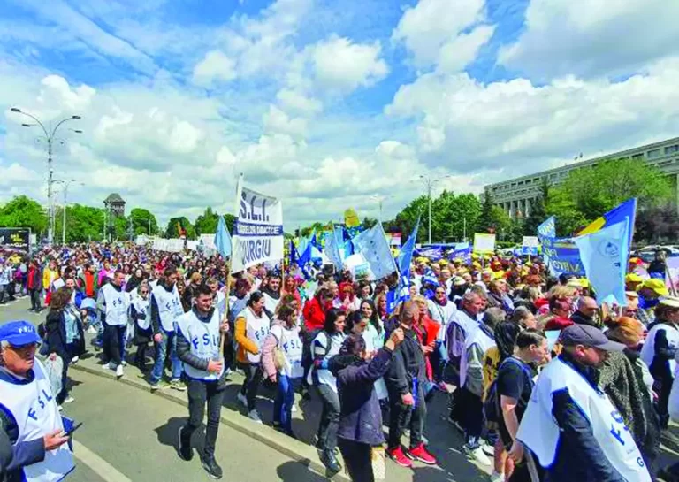 Revolta socială se mută la Cotroceni. Val de proteste împotriva austerității