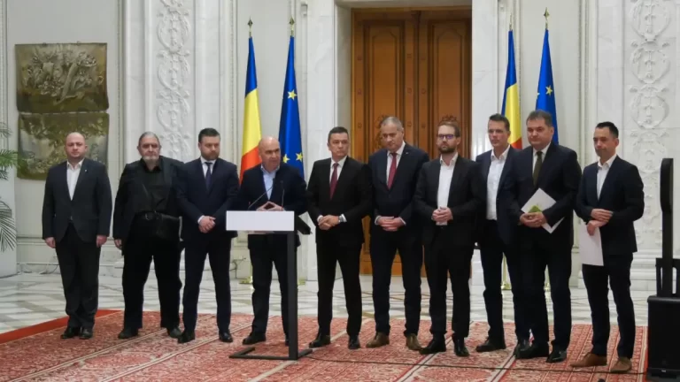 Guvernarea sinucigașilor: PSD și PNL deschid ușa larg pentru AUR