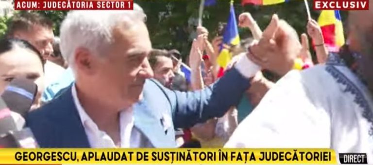Când va afla Georgescu dacă scapă de controlul judiciar: „Sunt bucuros că dosarul meu a ajuns în instanță”/Așteptat de susținători în fața Judecătoriei- VIDEO