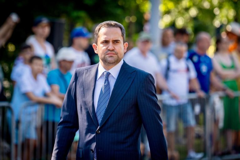 Atacuri gratuite la adresa ministrului Transporturilor/Cum a ajutat Ciprian Șerban la rezolvarea unui mare caz de corupție