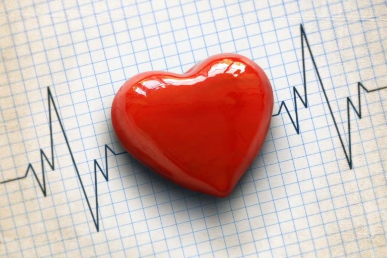 Protecția inimii: ce spun cardiologii români despre consumul moderat de alcool
