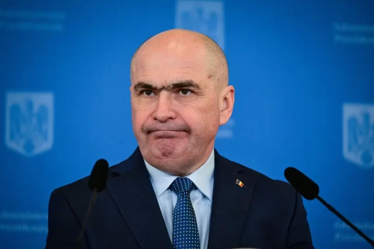 Bolojan face praf și Educația. Se pierde calitatea actului de învățământ