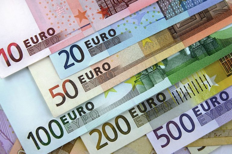 Euro puternic – sabie cu două tăișuri