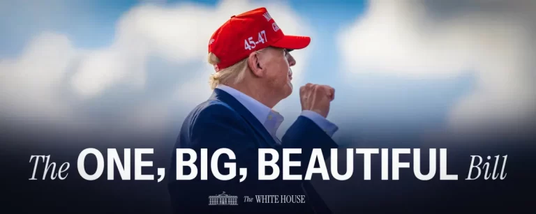Marea și frumoasa harababură a lui Trump