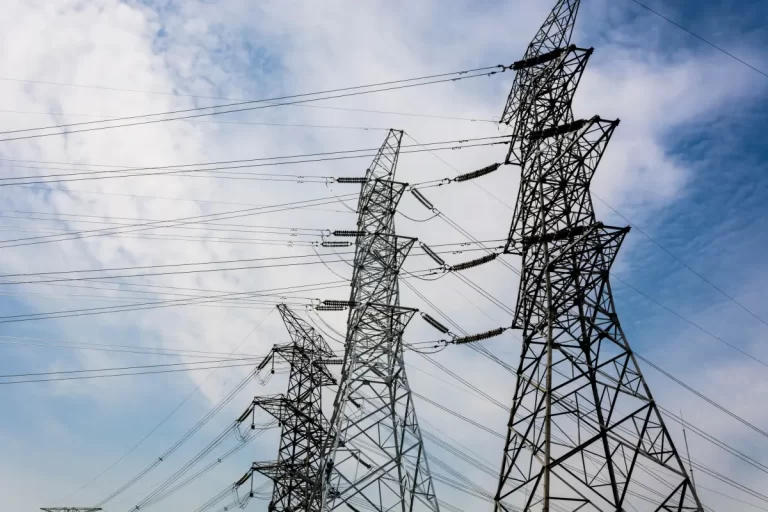Lovitură pentru speculanți. Se cere reforma totală a pieței de energie