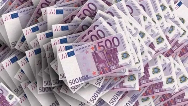 Cine plătește? România pierde pe bandă rulantă fonduri europene din cauza licitațiilor ”aranjate”