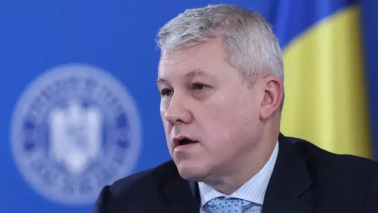 Polițiștii acuză MAI că vrea să le prelungească, pe șest, vârsta de pensionare