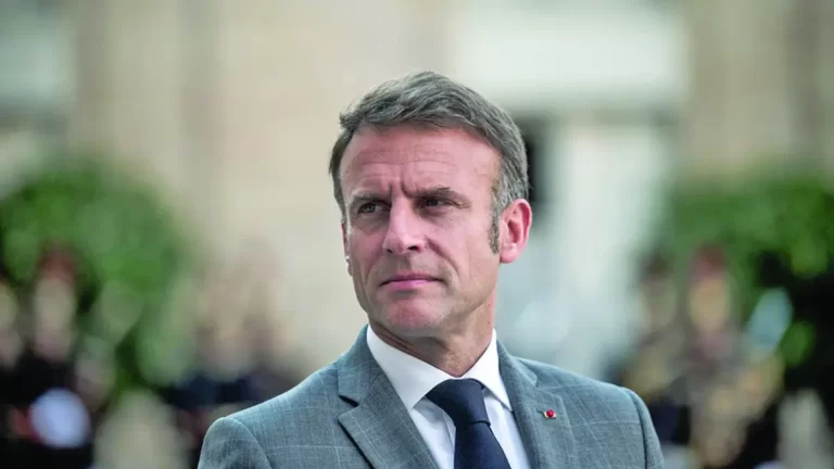 Se pregătește debarcarea lui Emmanuel Macron?