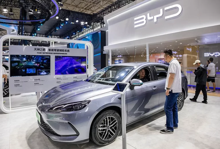 Poate China să oprească războiul prețurilor mașinilor electrice?