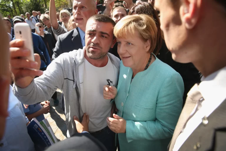 Angela Merkel a dezlănțuit haosul în Europa