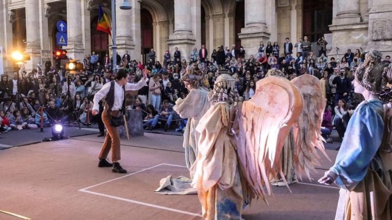Parada Stoică de pe Calea Victoriei: ce pot învăța bucureștenii de la Seneca și Marcus Aurelius în 2025