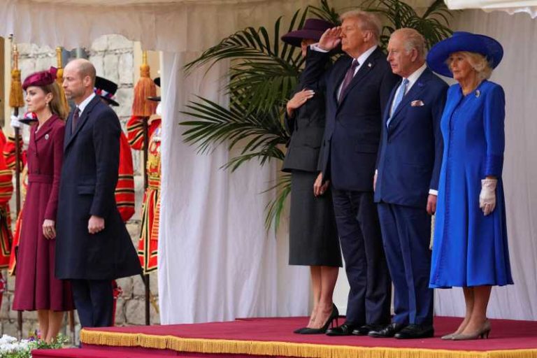 Donald Trump familia regală