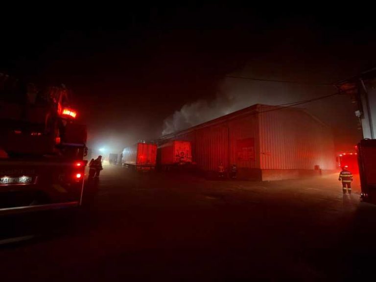 Incendiu în Sectorul 2, fum uriaș și panică în București – populația alertată prin Ro-Alert