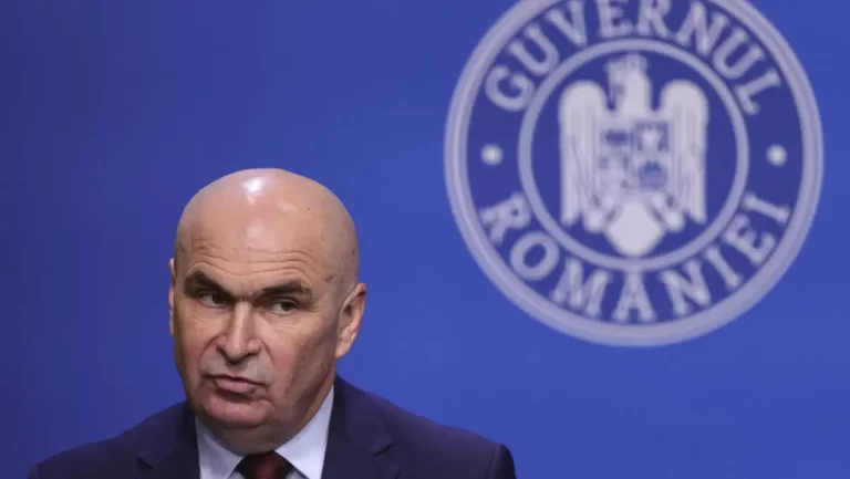 Bolojan închide secțiile de poliție. Val de pensionări și demisii din MAI