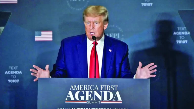 10 miliarde de dolari pentru America First