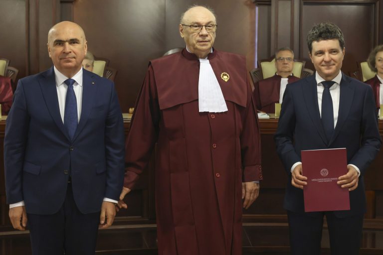 CCR: statul sunt eu, fraierilor!