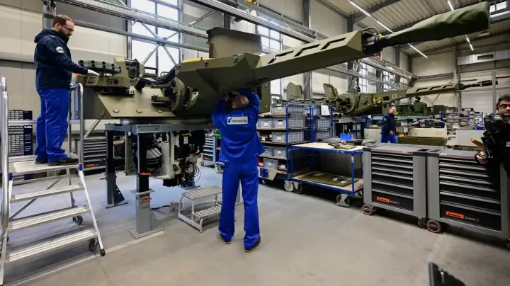 apărarea 2 - Ziarul National