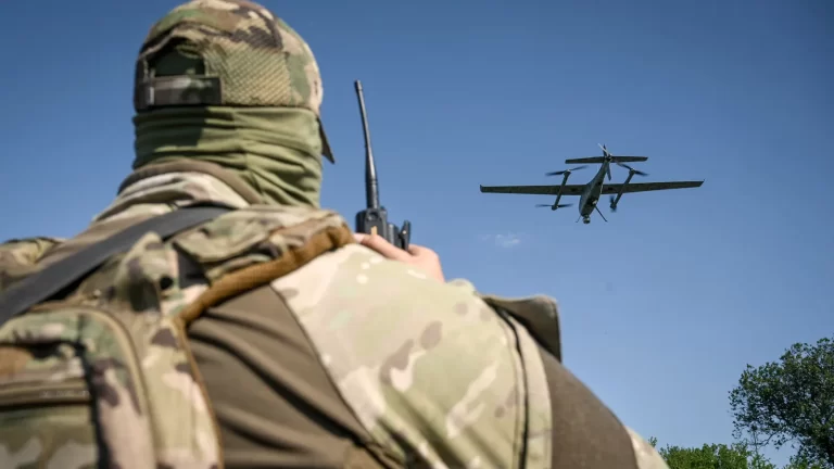 Dronele singure nu vor ajuta Ucraina să câștige