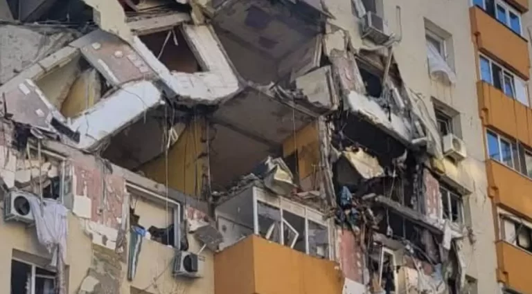 HAI, SICTIR CU ANCHETELE VOASTRE!