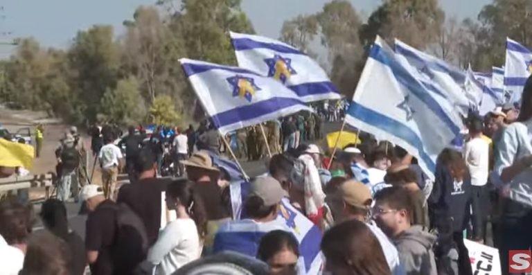 UPDATE: Israelul a început eliberarea deținuților palestinieni după revenirea ultimilor ostatici – VIDEO