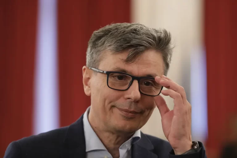 Cărbunele românesc, dușmanul de moarte al OMV. Bătălie aprigă pentru zeci de milioane de euro