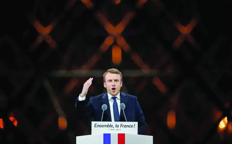 Macron nu poate accepta cât de neputincios a devenit