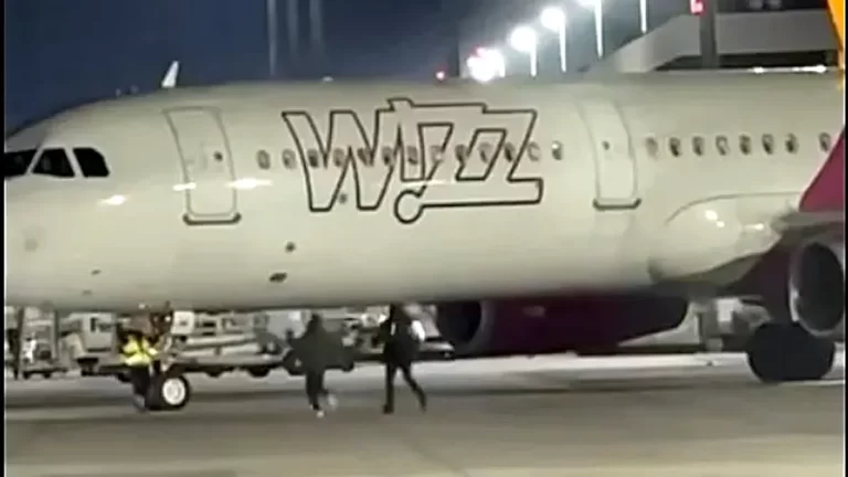 Avionul nu-i rată comunală