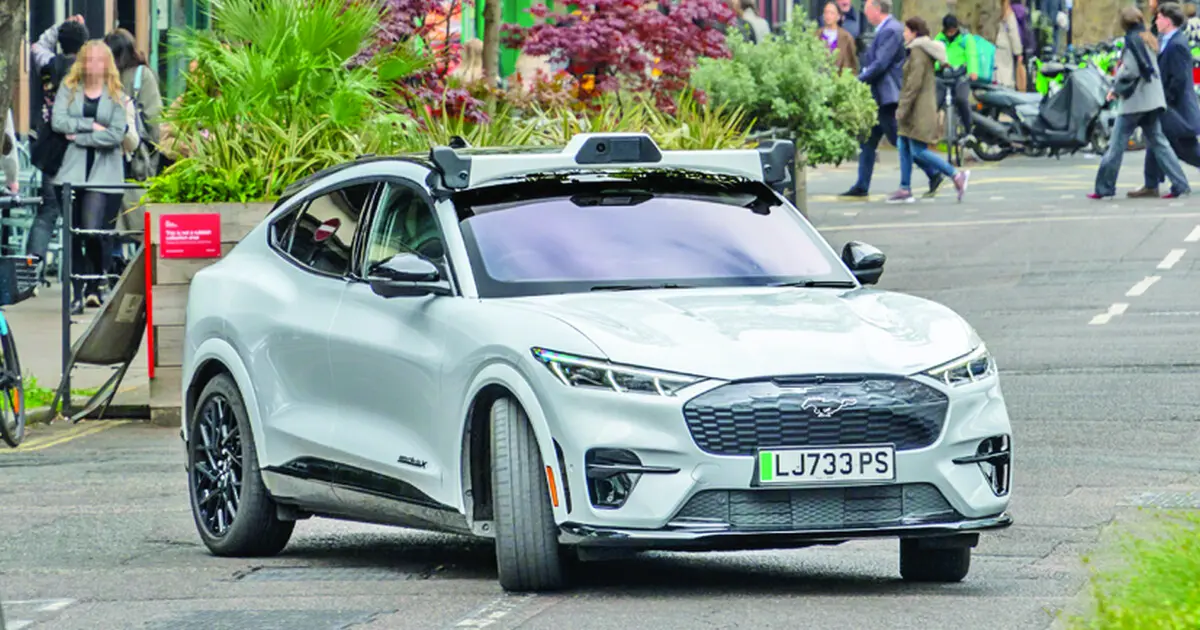 Cine va câștiga cursa robotaxi de un trilion de dolari? - Ziarul National