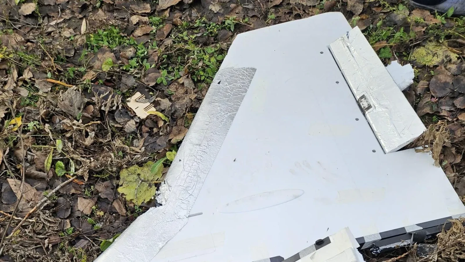 Dronă găsită căzută în județul Vaslui. Imagini - Ziarul National