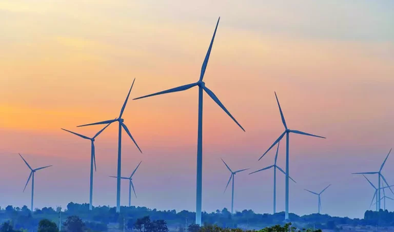 2025, record de respingere a proiectelor eoliene, fotovoltaice și baterii