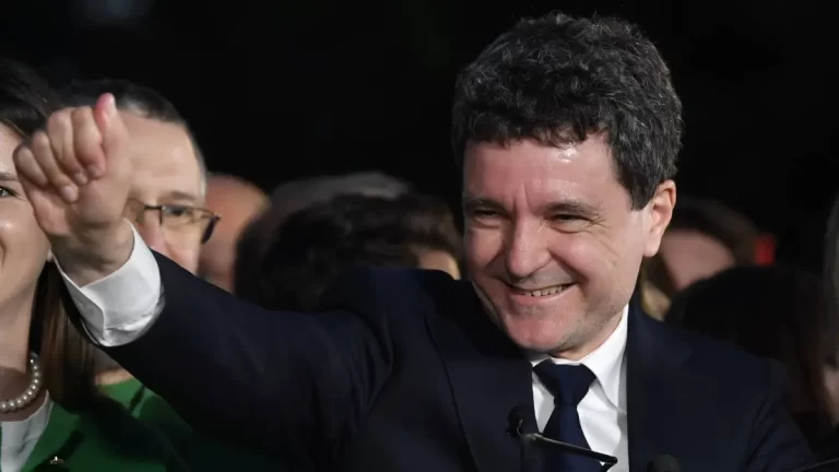 Sindicatele, țepuite și de Nicușor Dan. Protestele se mută la Cotroceni